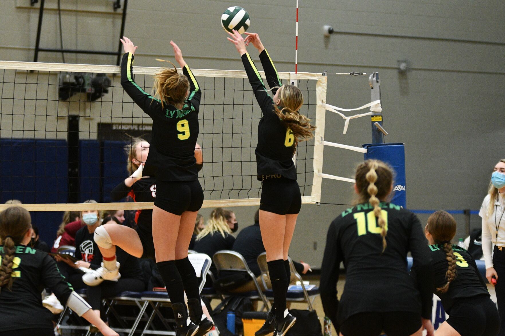 Grace Rice and Kayla DeJong